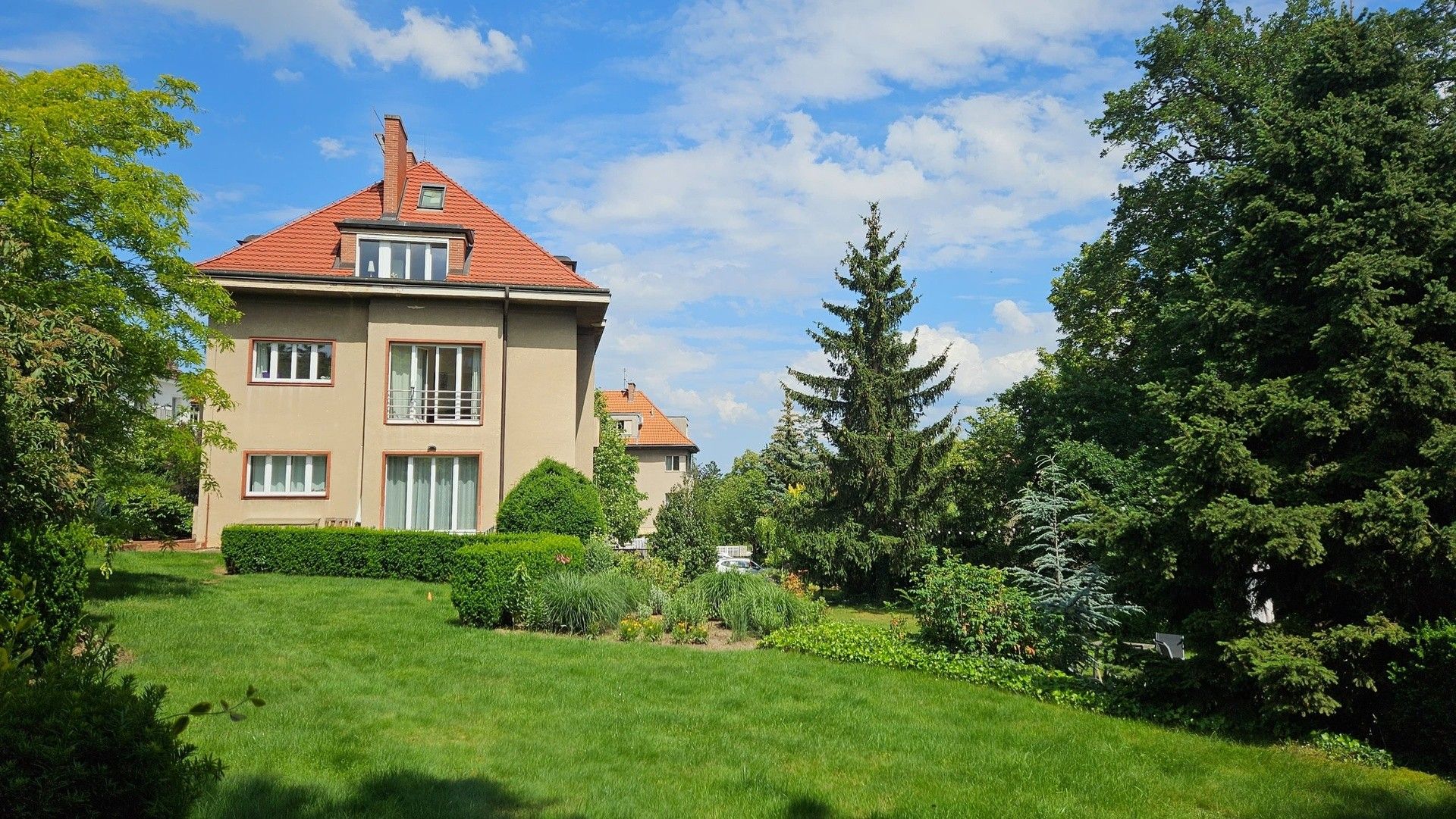 3+kk, U Hadovky, Praha, 90 m²