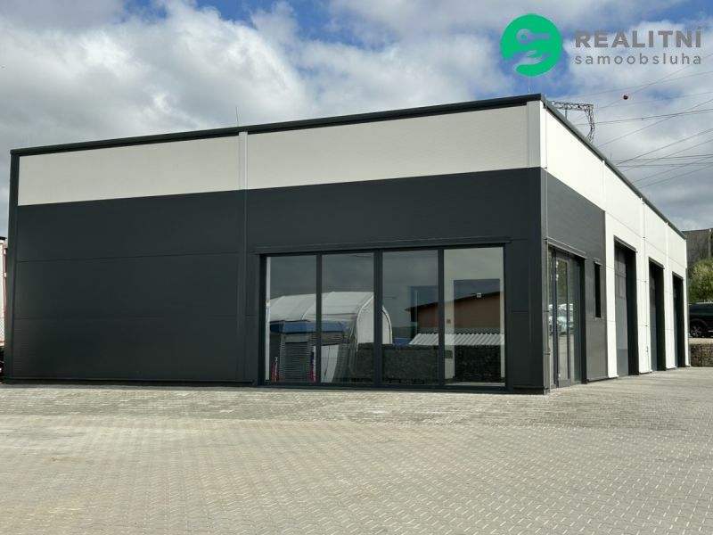 Prodej obchodní prostory - Osvobození, Ostrovačice, 242 m²