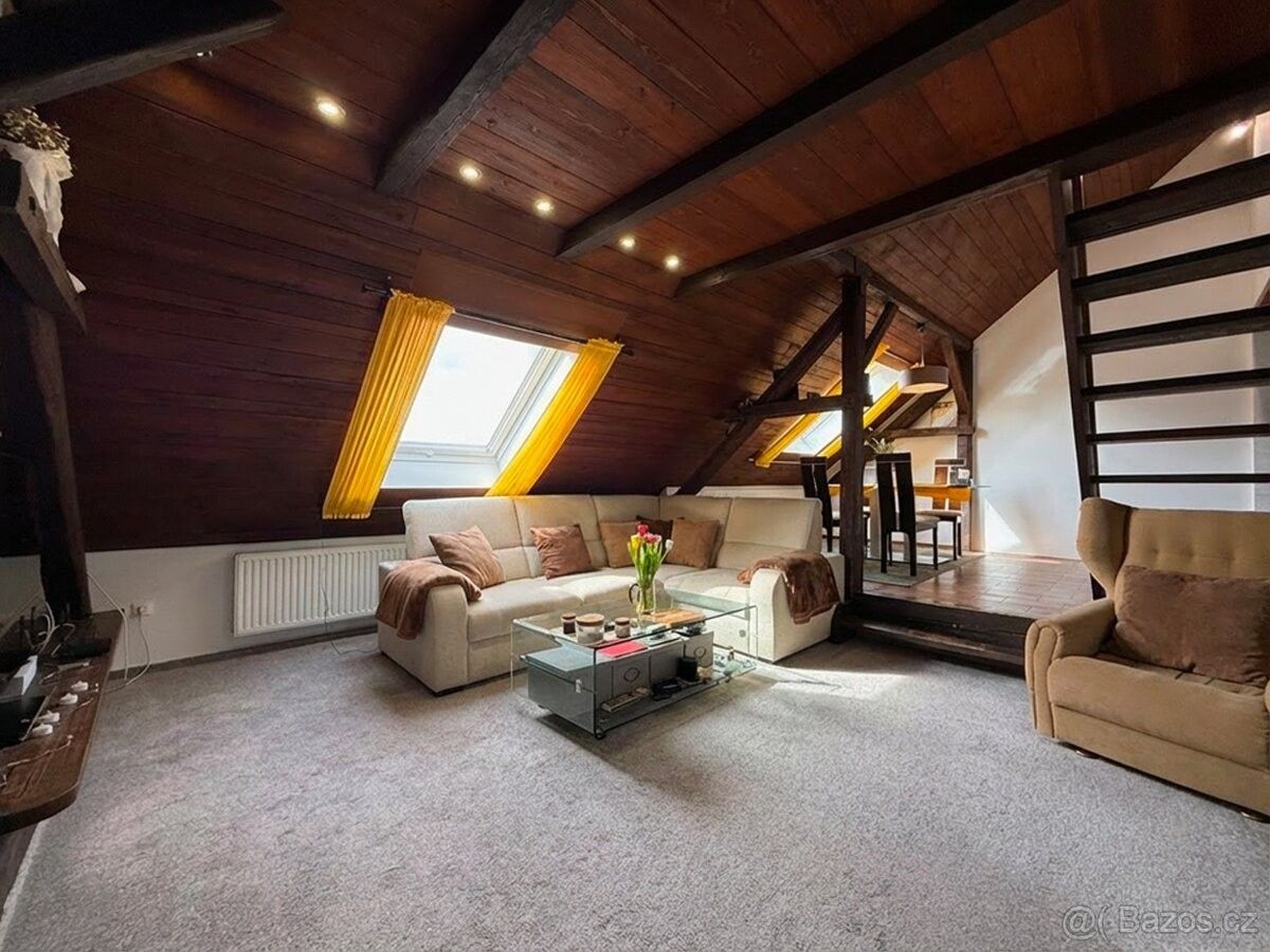 Byty, Hodonín, 695 01