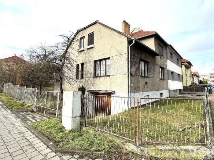 Prodej dům - Myslbekova, Kroměříž, 194 m²