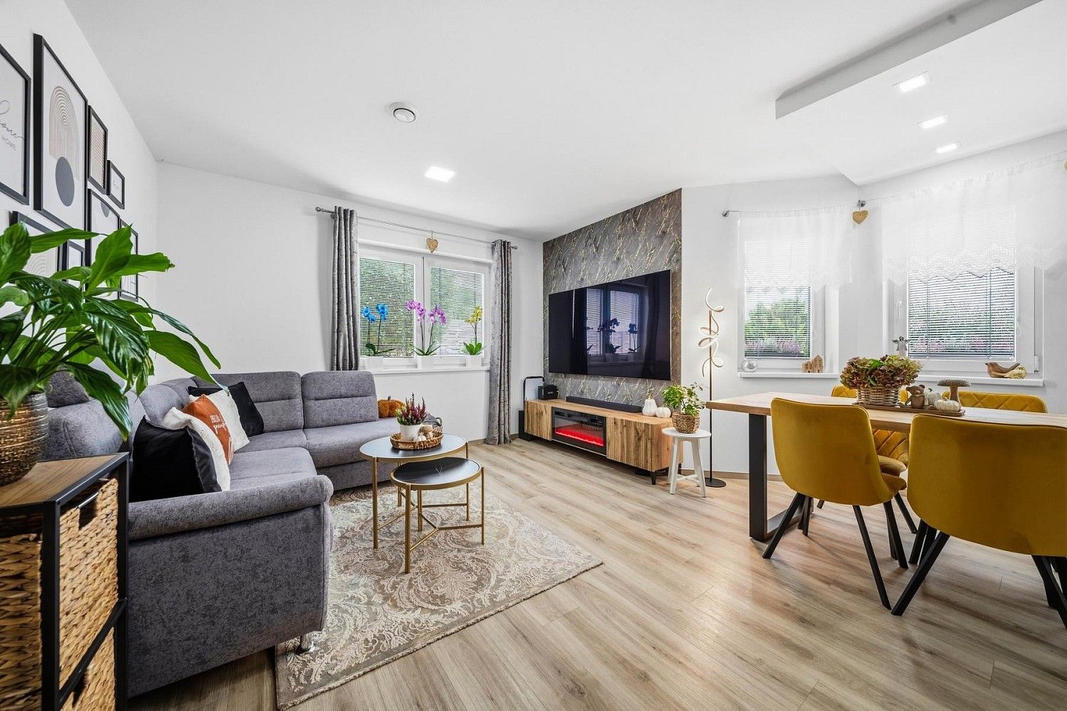 Rodinné domy, V Poli, České Meziříčí, okres Rychnov nad Kněžnou, 158 m² - 2