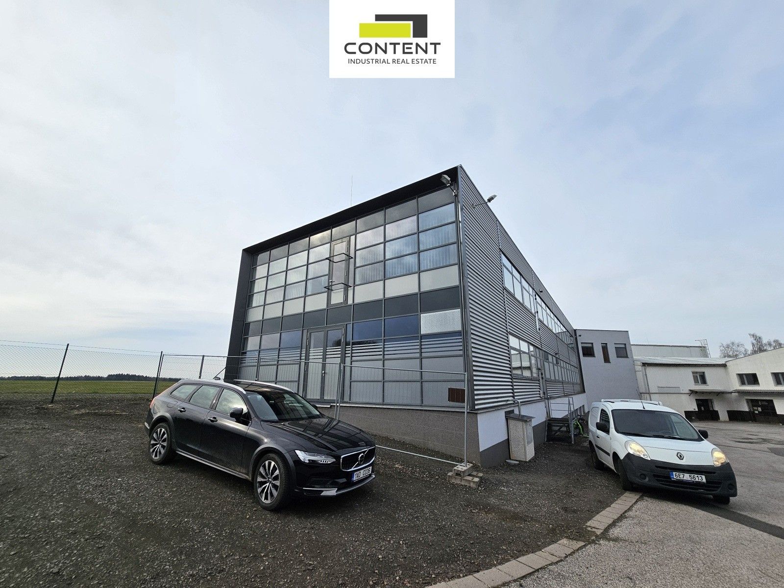 Pronájem kancelář - Pražská, Nová Paka, 300 m²