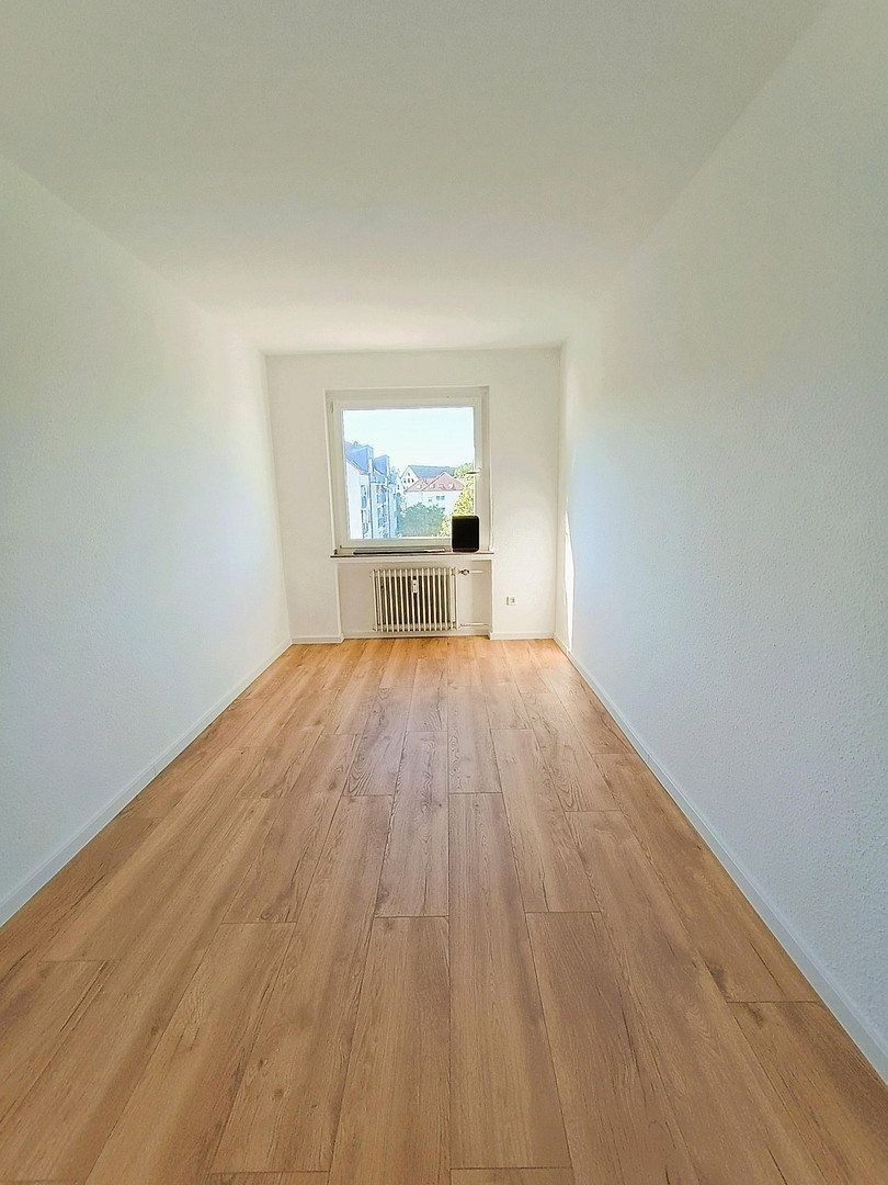 3+1, Bahnhofstraße 19-21, , Severní Porýní-Vestfálsko, 95 m² - 2