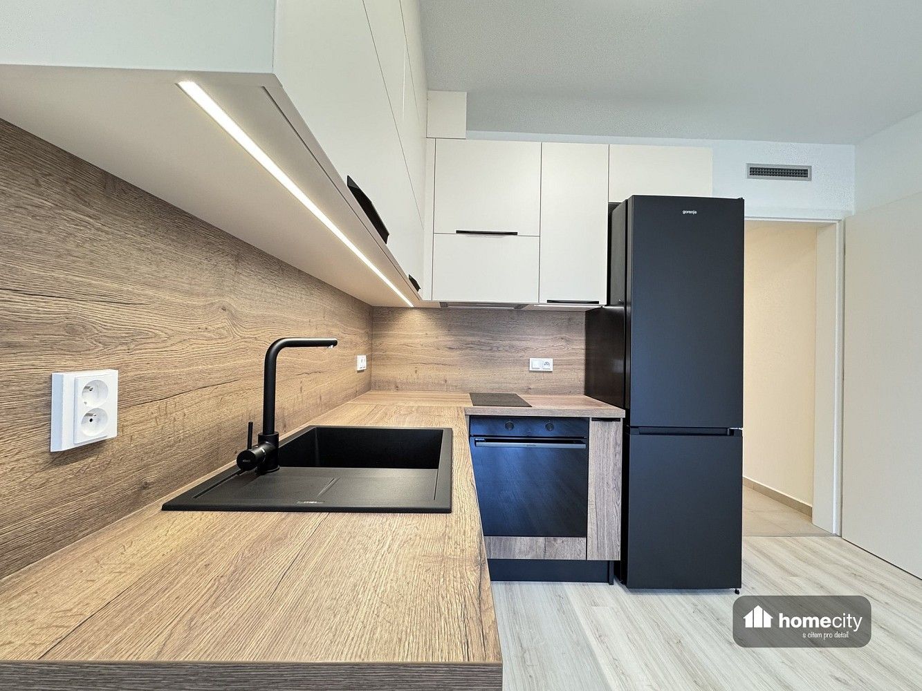 Pronájem byt 1+kk - Pardubice - Zelené Předměstí, Pardubický kraj, 33 m² - 1