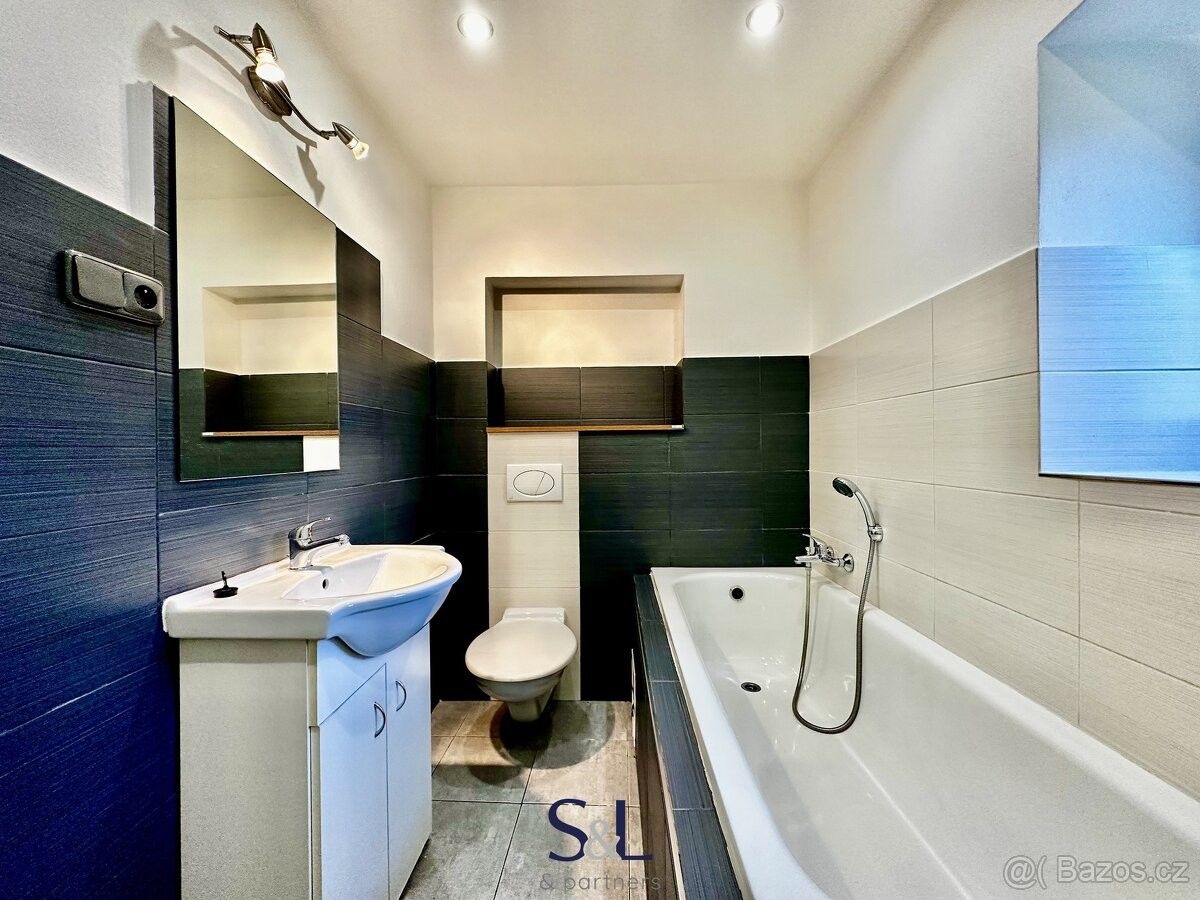 Pronájem byt - Cvikov, 471 54