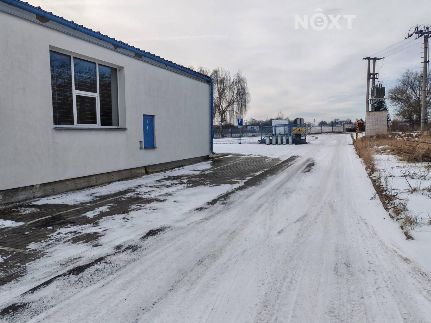 Pronájem výrobní prostory - Rovná, 200 m²