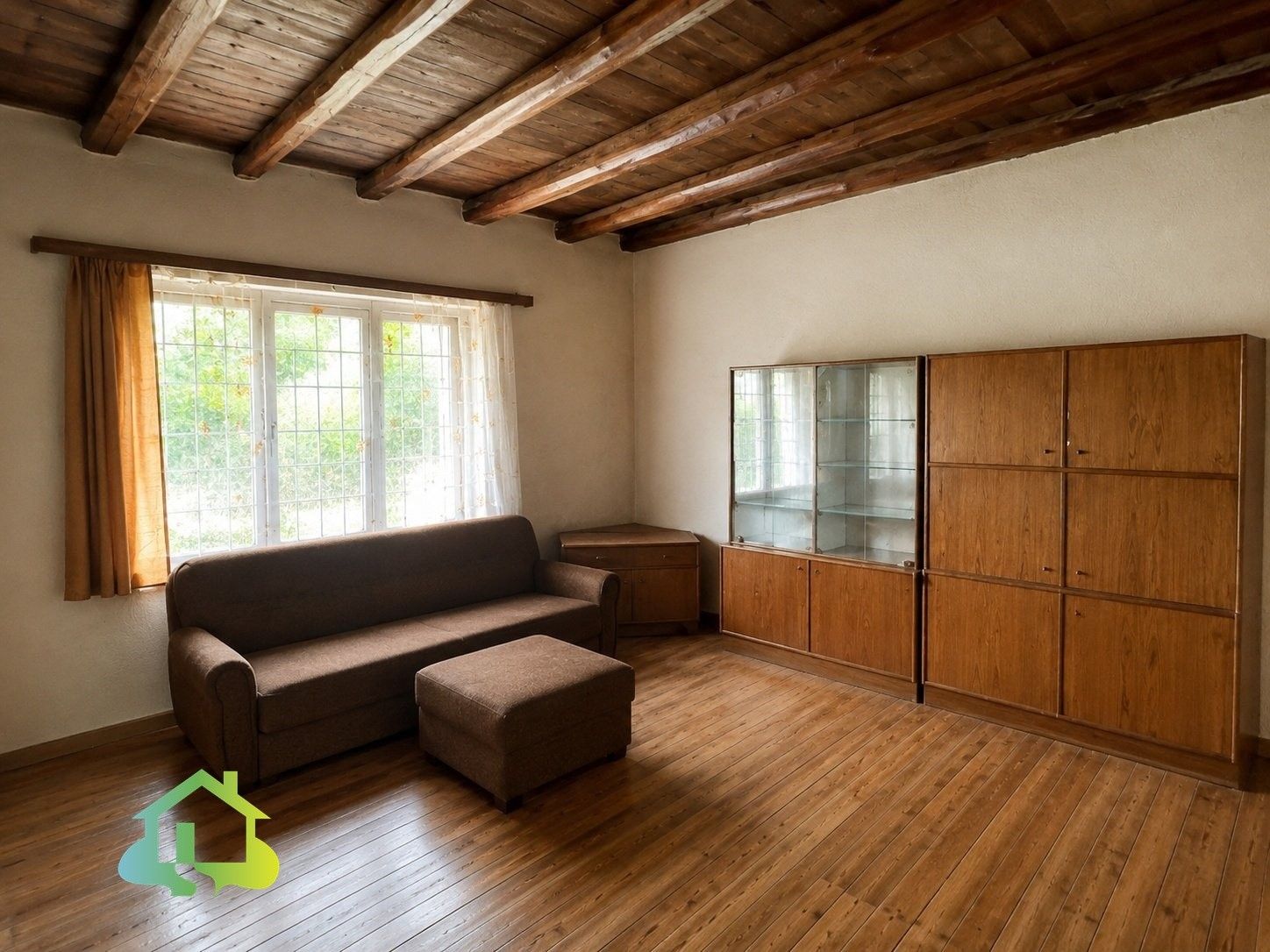 Rodinné domy, Milý, 140 m² - 2