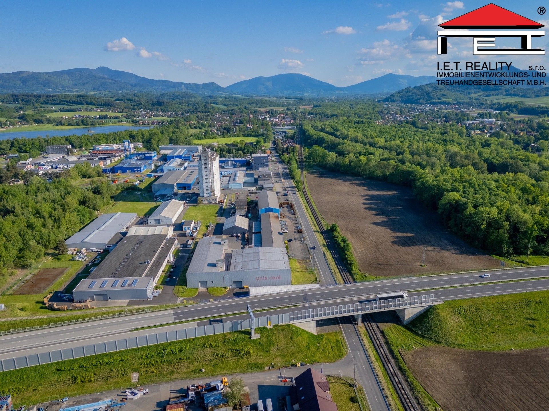Komerční pozemek · 30 816 m² · Na Zbytkách, Staré Město - 4