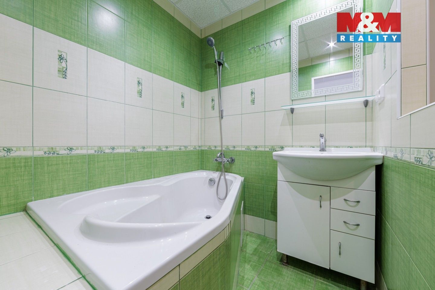 Prodej byt 4+1 - Atletická, Sokolov, 77 m²