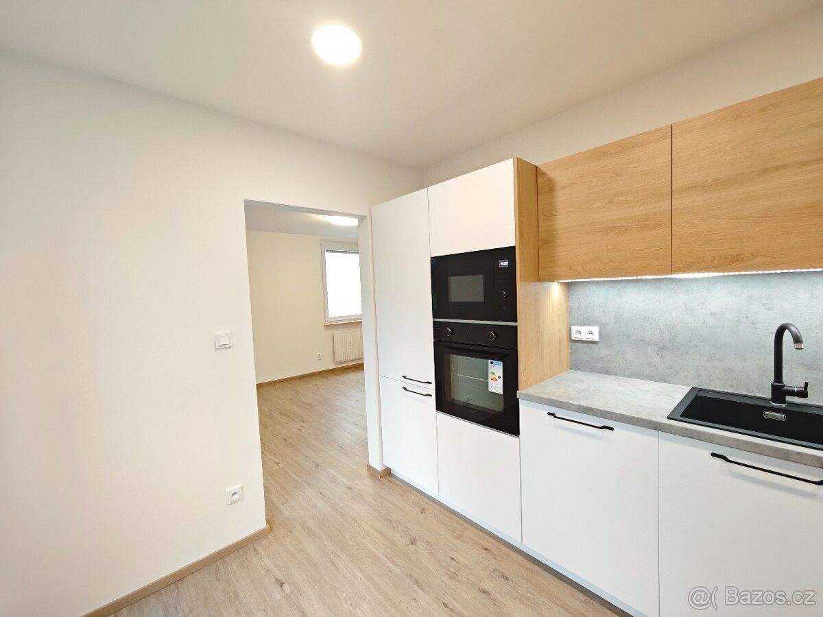 Pronájem byt - Vsetín, 755 01