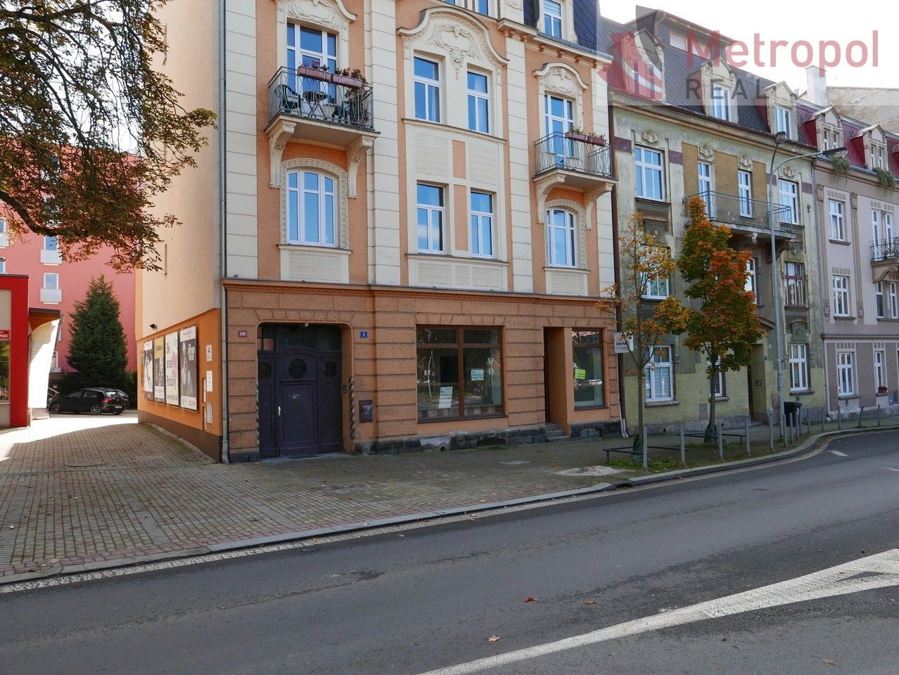 Obchodní prostory, nám. 17. listopadu, Karlovy Vary, 95 m²