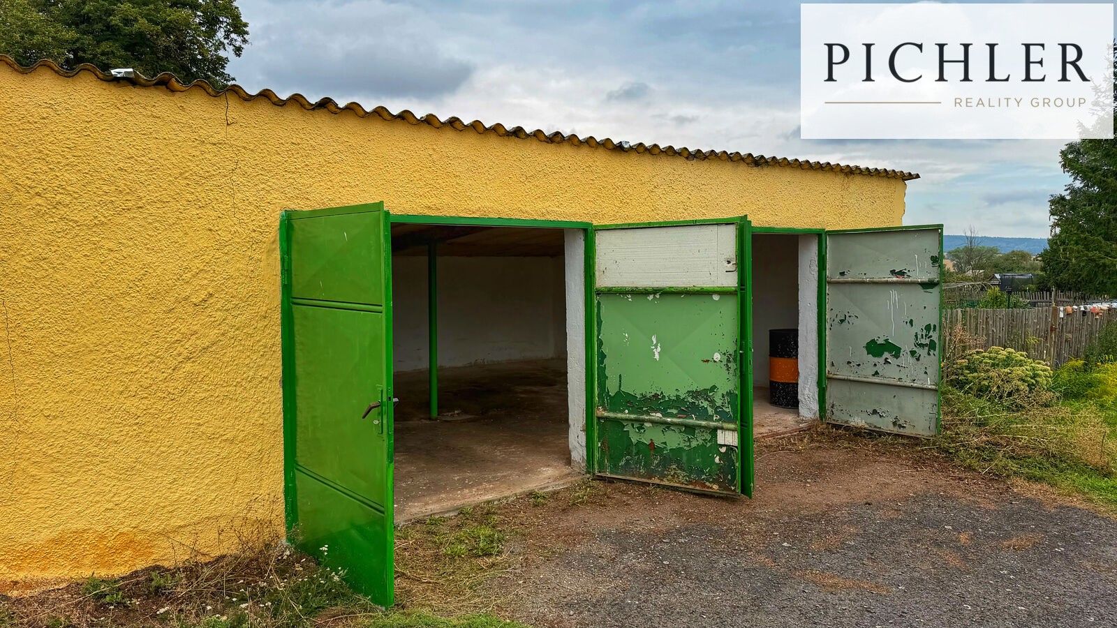 Garáž · 25 m² · Pšov - 4