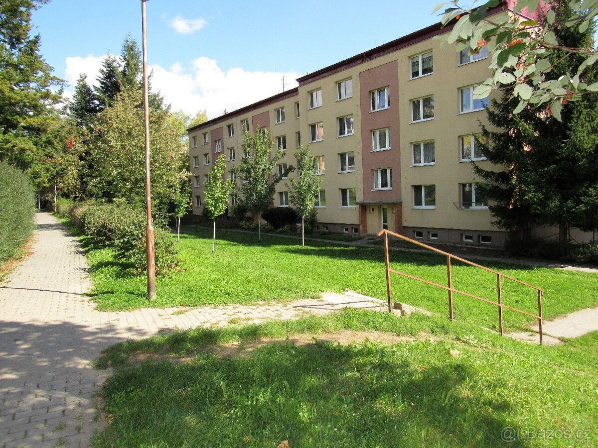 Byty, Tišnov, 666 01