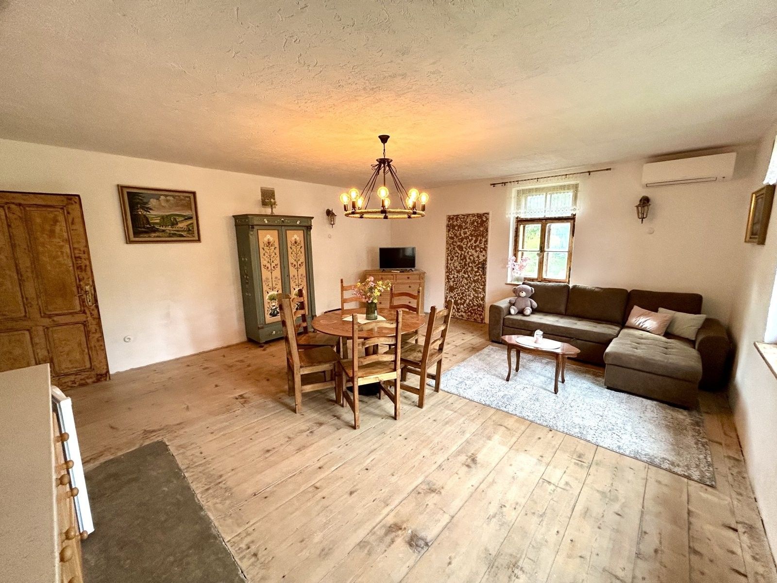 Rodinný dům, 300 m²