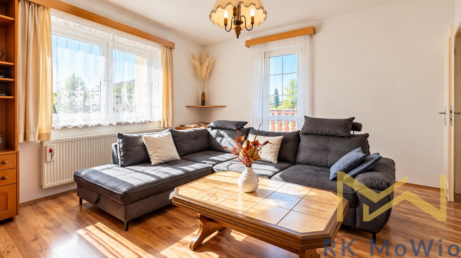 Hús, 190 m², lóð 261 m²