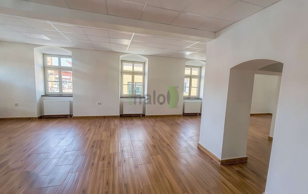 Obchodní prostory, Mírové Náměstí, Netolice, 90 m² - 2