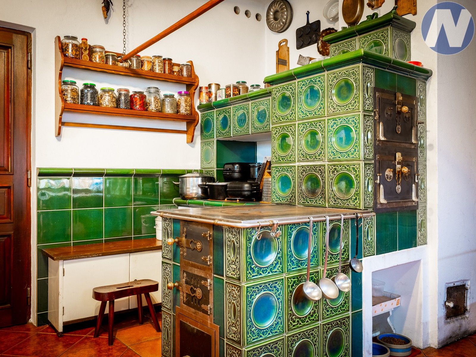 Prodej rodinný dům - Paračov, 388 m²