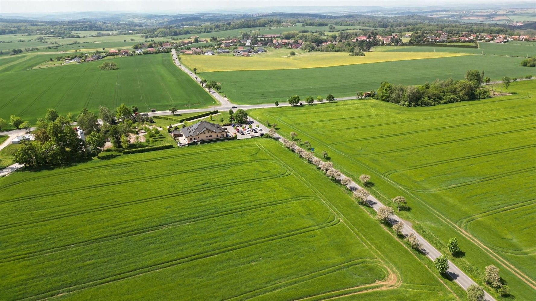 Pozemek pro bydlení, 854 m²
