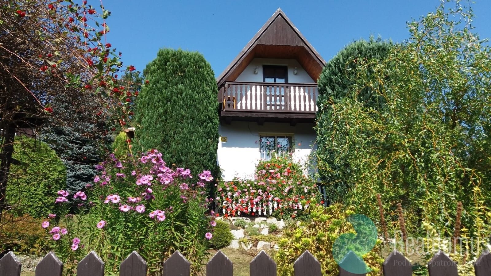 Chaty, Pecerady, Týnec nad Sázavou, 68 m²