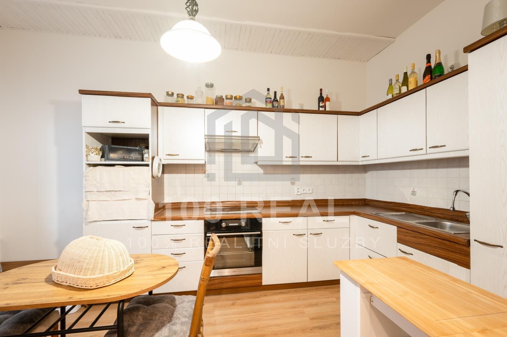 2+1, Gočárova třída, Hradec Králové, 78 m²