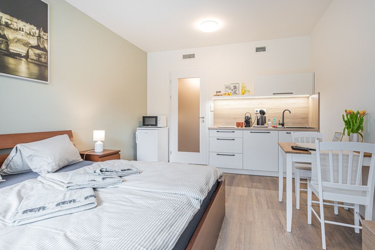 Byty, Hlaváčkova, Praha - Košíře, 35 m² - 2