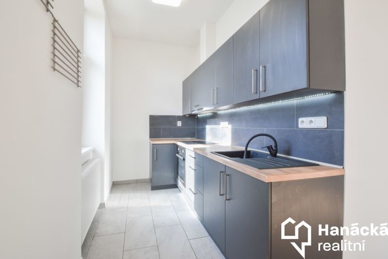 3+kk, Jeremenkova , Olomouc, 48 m² - 1