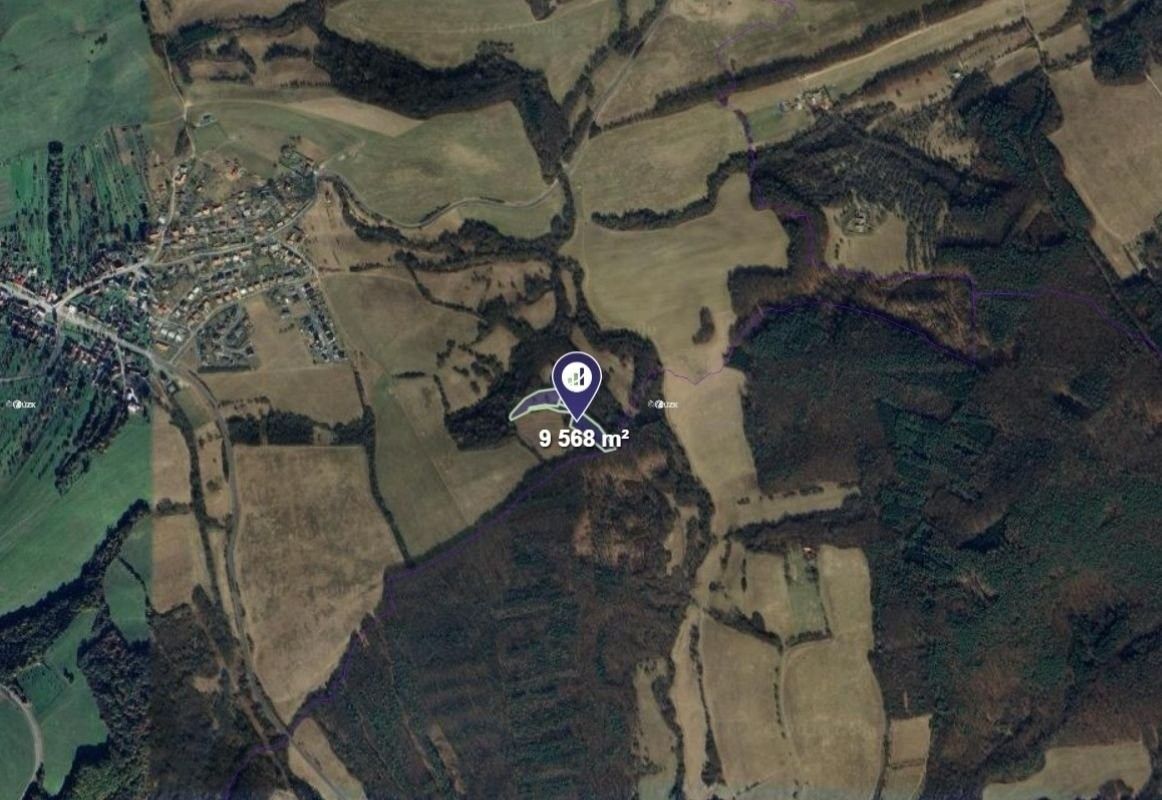 Prodej pozemek - Doubravy, 9 568 m²