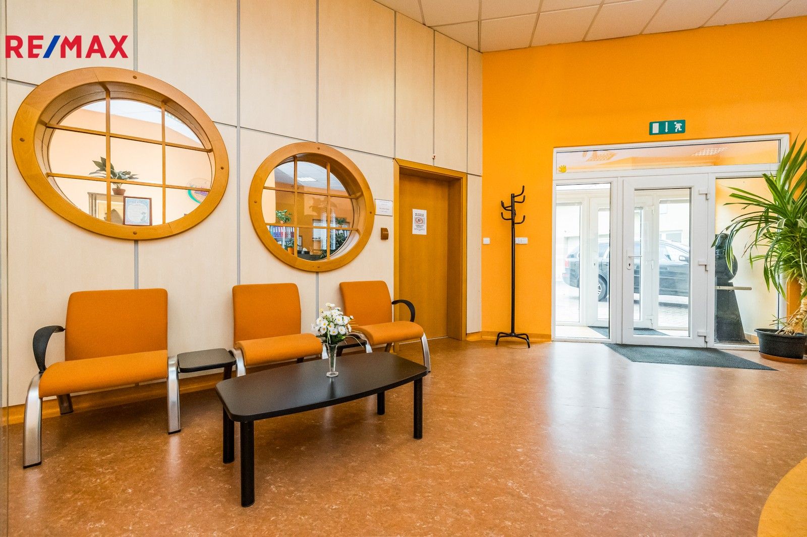 Pronájem obchodní prostory - U Bílého sloupu 2152, Litvínov, 186 m²