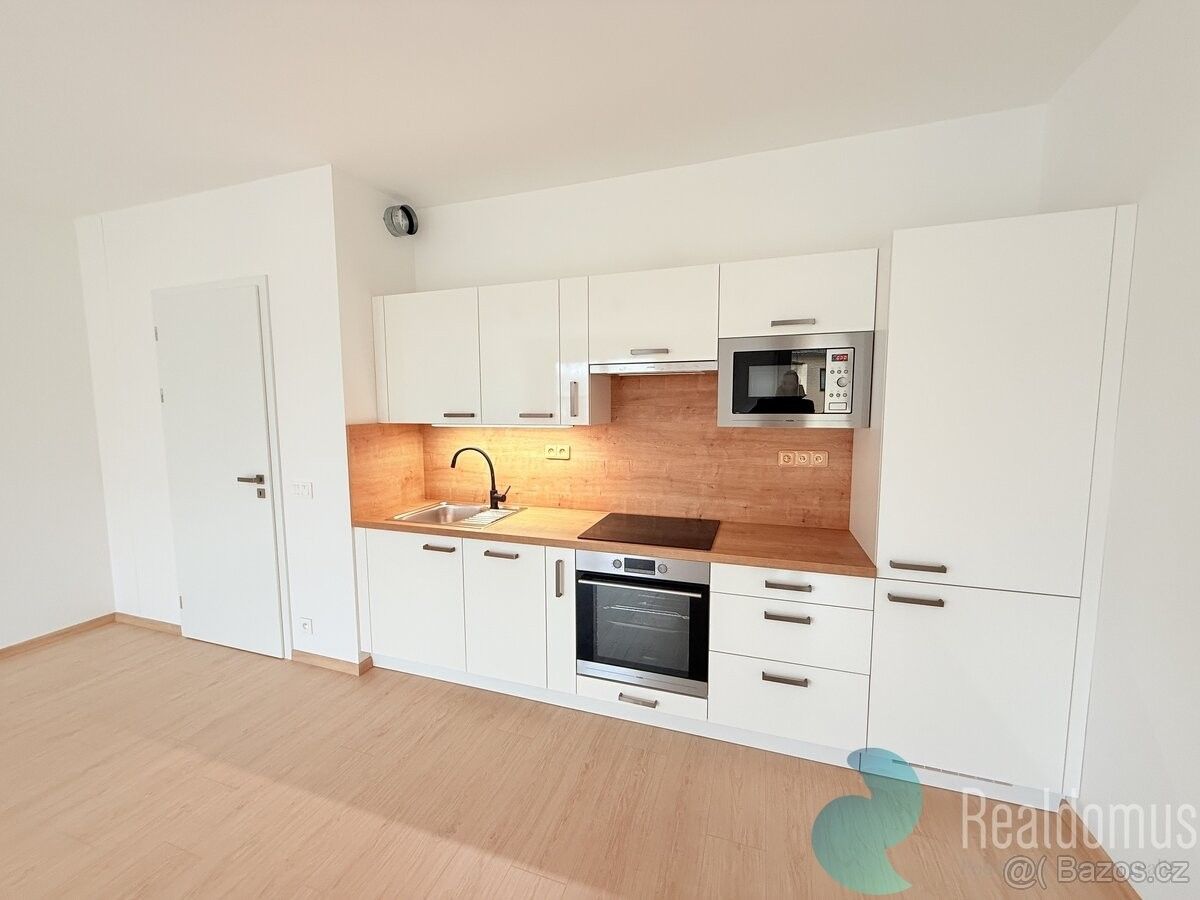 Pronájem byt - České Budějovice, 370 04