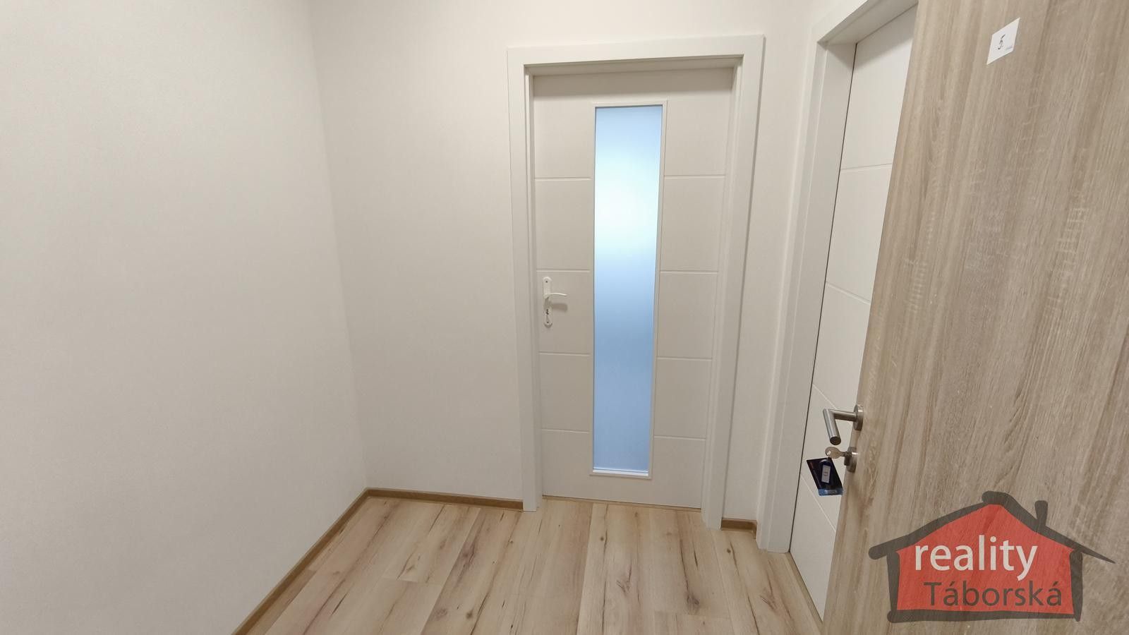 1+kk, Nupacká, Nupaky, 35 m² - 1