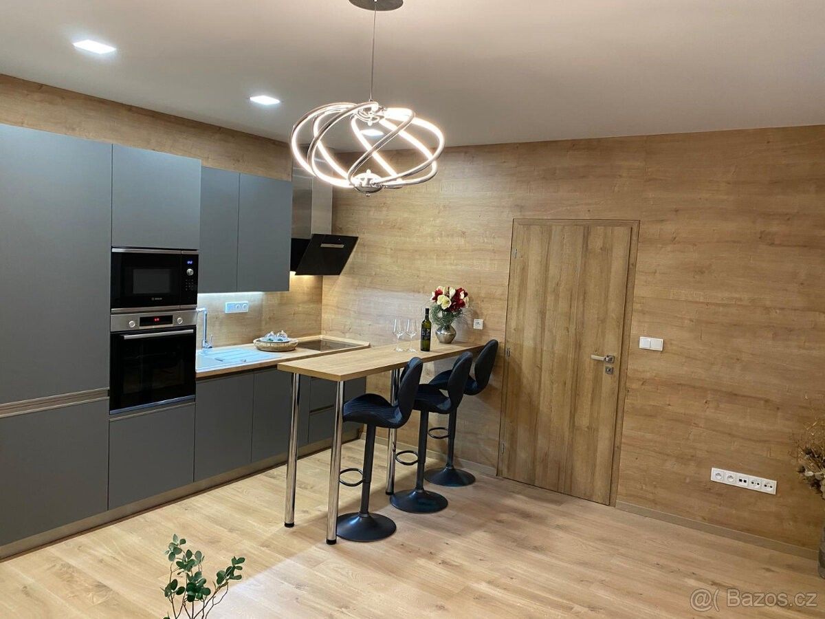 Byty, Uherský Brod, 688 01