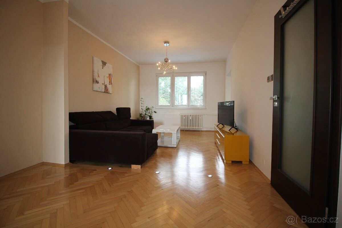 Pronájem byt 2+1 - Praha, 100 00, 56 m²