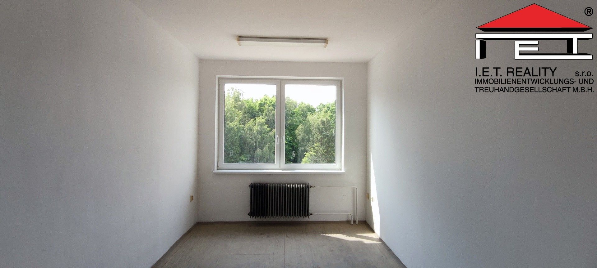 Pronájem kancelář - Na Zbytkách, Staré Město, 30 m²
