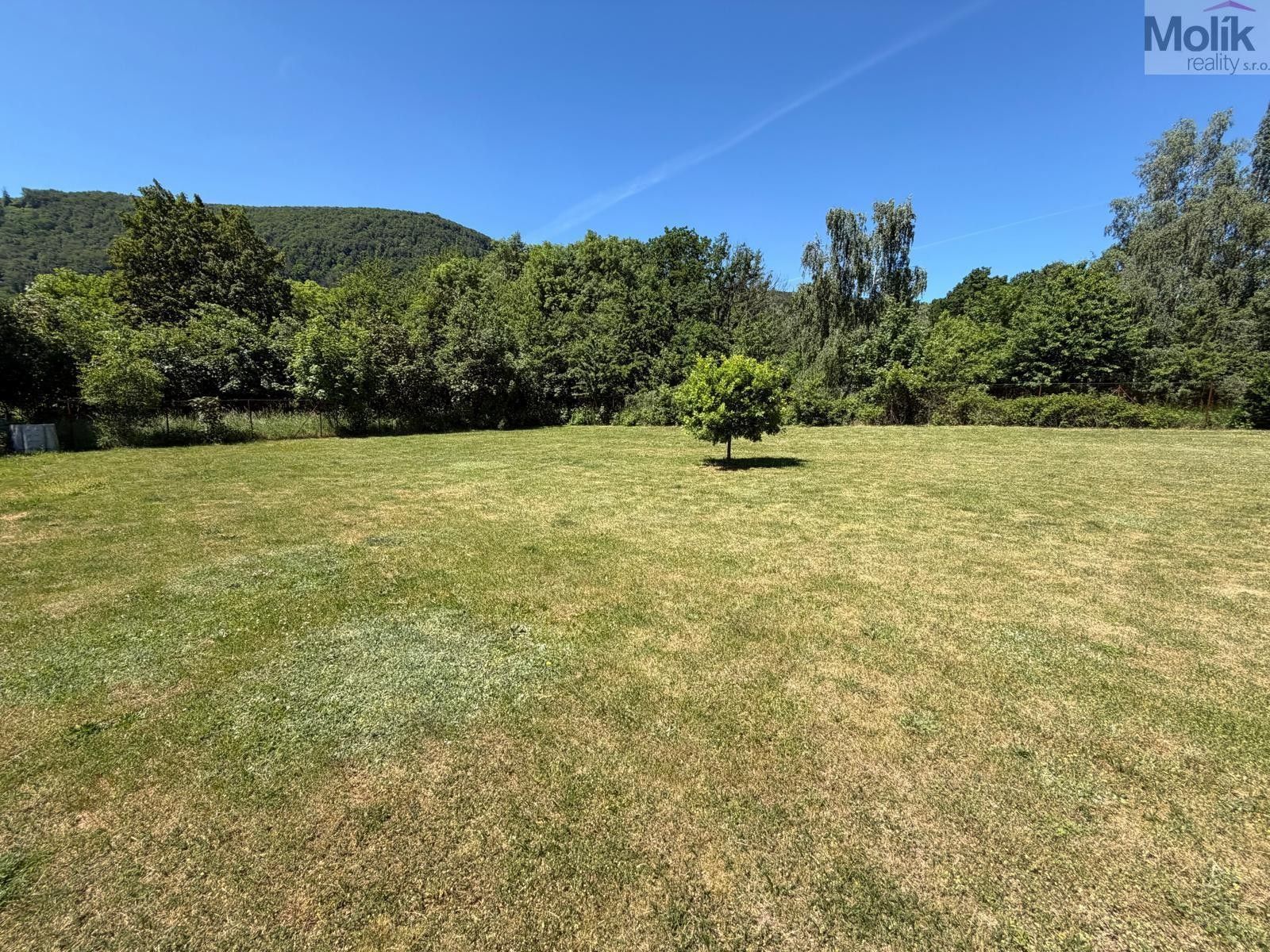 Pozemek pro bydlení, 919 m²