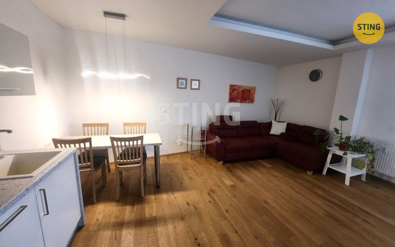 Pronájem byt 2+kk - nábř. Protifašistických bojovníků, Přerov, 64 m²