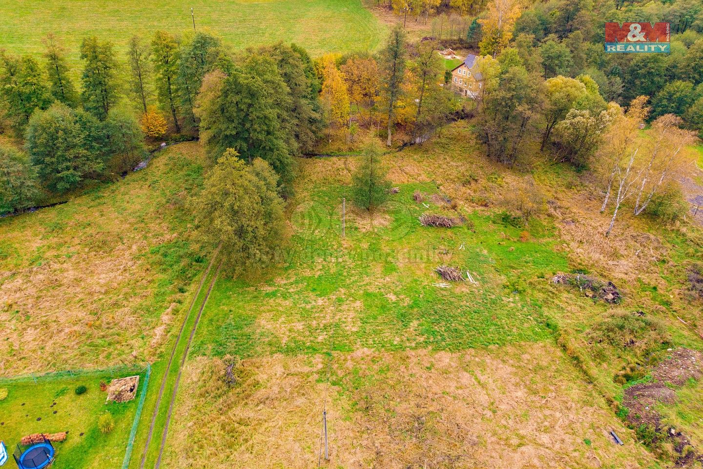 Louka, 4 788 m²