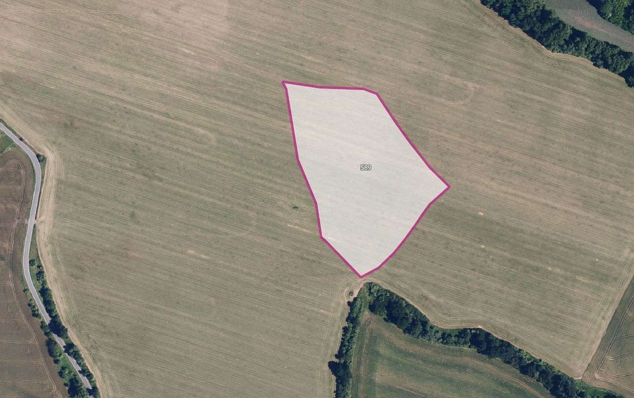 Zemědělský pozemek, 27 615 m²