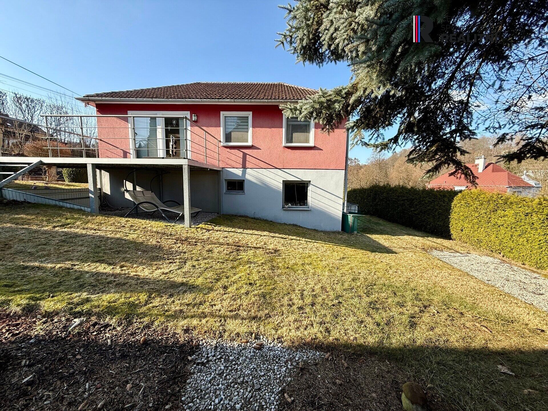 Rodinné domy, Petra Bezruče, Luby, 200 m²