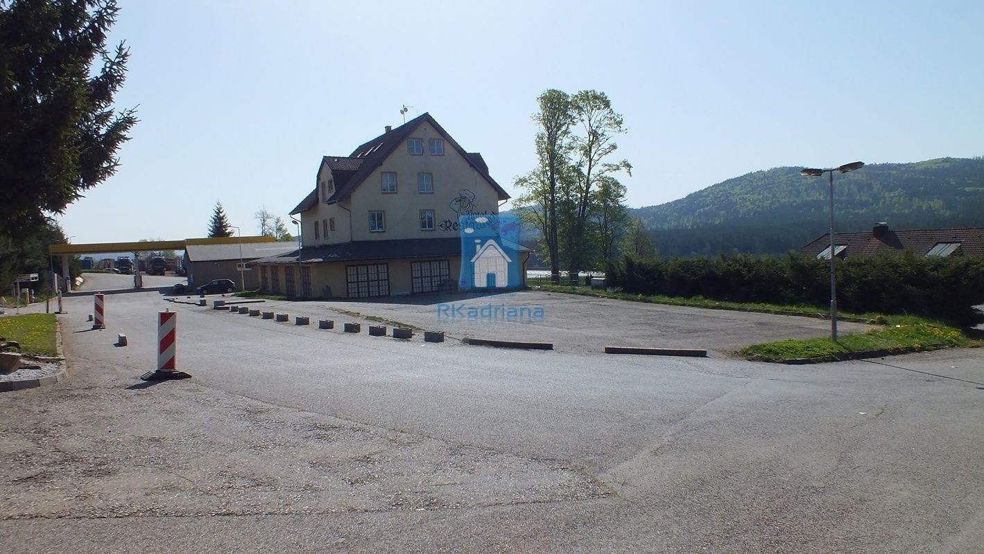 Prodej ubytovací zařízení - Strážný Řasnice, 881 m² - 2