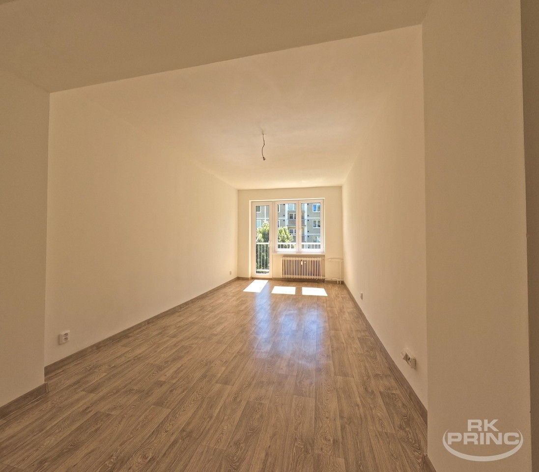 Byt 2+1 · 54 m² · Pohraniční stráže, Kraslice - 4