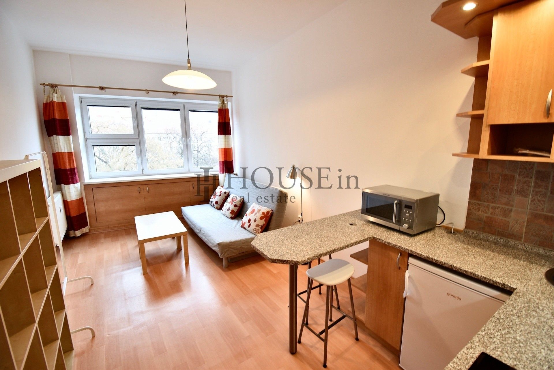 1+kk, Karlovo náměstí, Praha, 30 m² - 1
