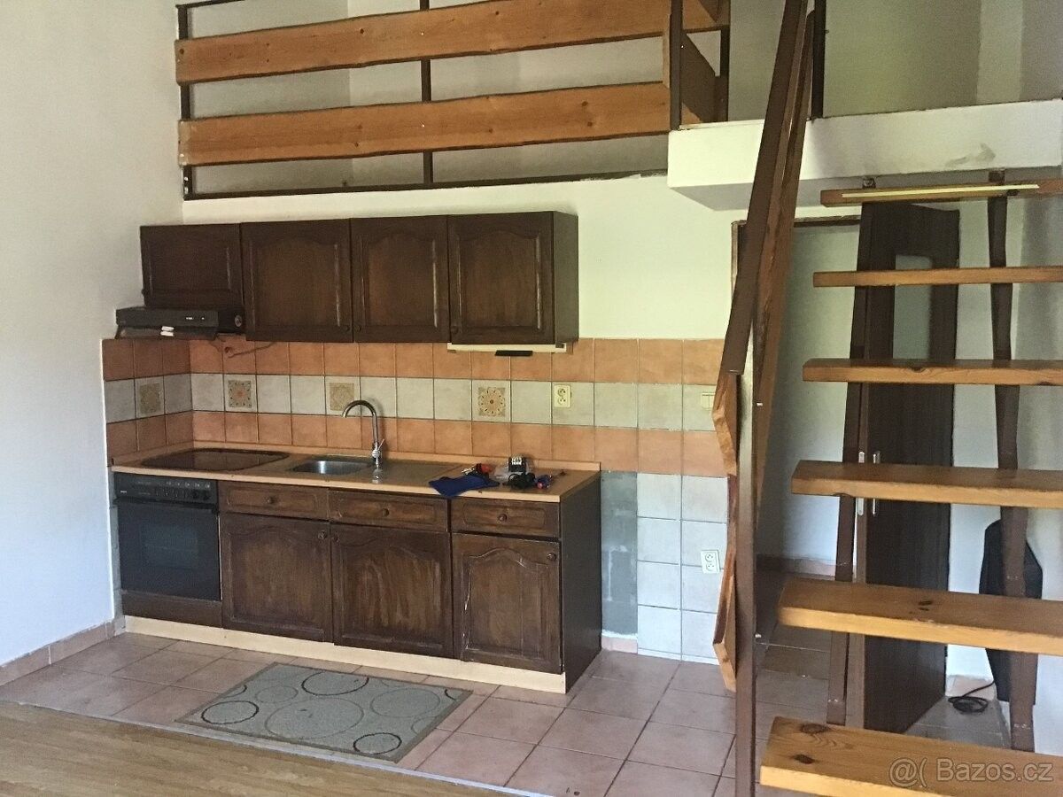 Byty, Hronov, 549 31 - 1