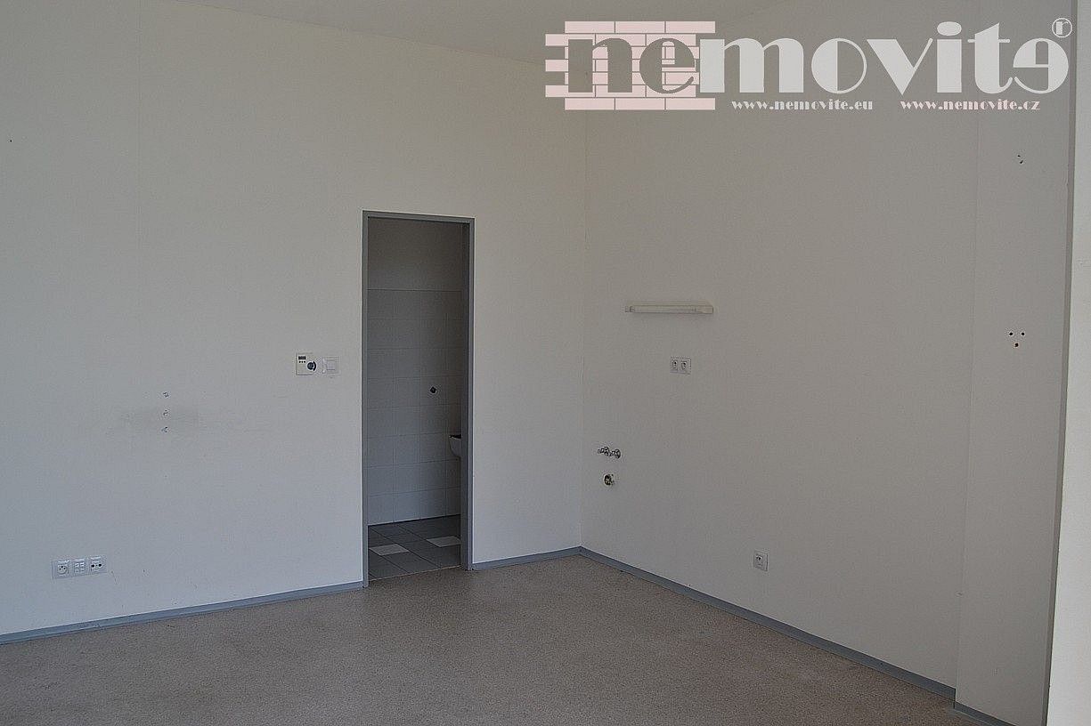 Prodej kancelář - Nákupní, Jesenice, okres Praha-západ, 21 m² - 5