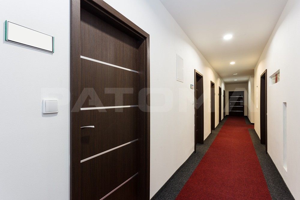 Pronájem sklad - Jana Růžičky, Praha, 230 m²