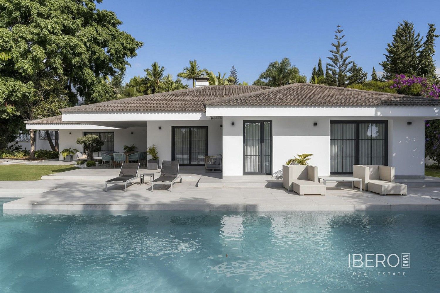 Rodinný dům · 537 m² · Marbella, ES - 3