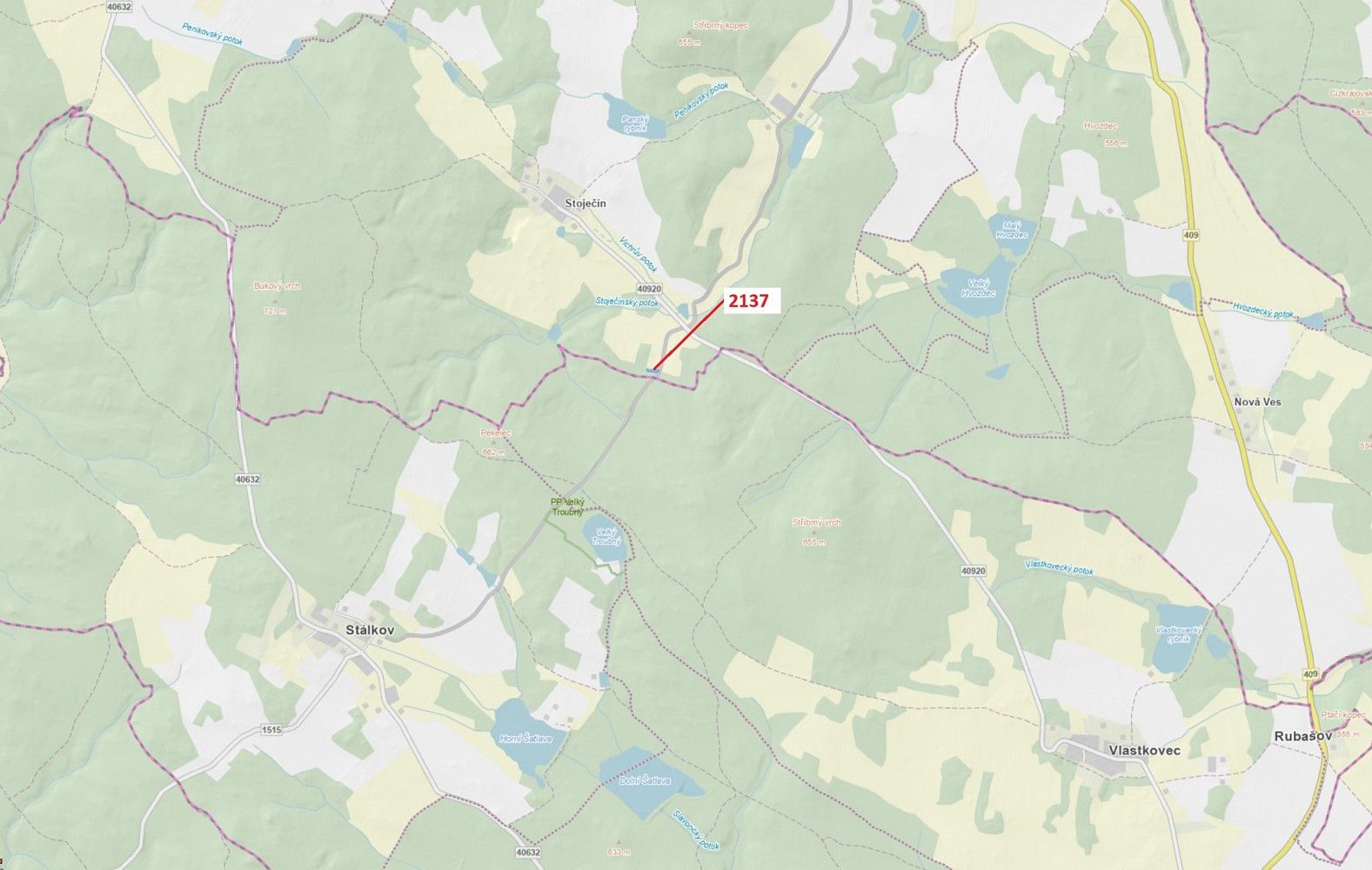 Les, 833 m²