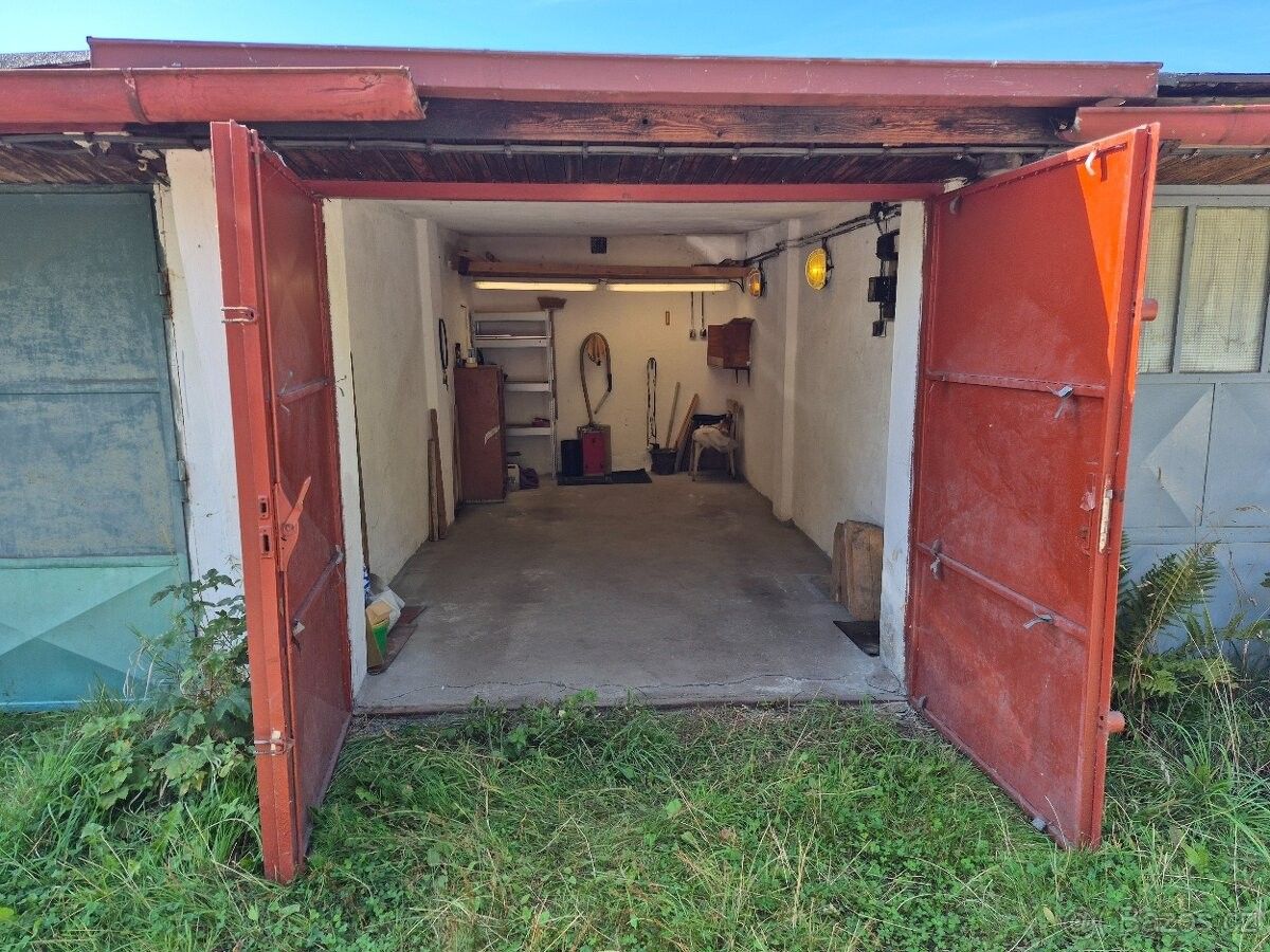 Prodej garáž - Karlovy Vary, 360 17