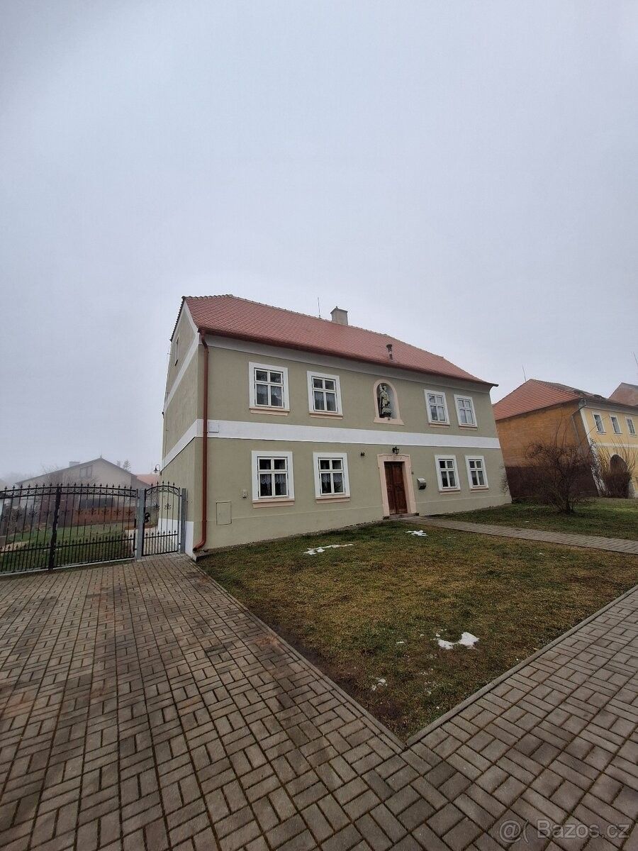 Prodej rodinný dům - Vroutek, 439 82