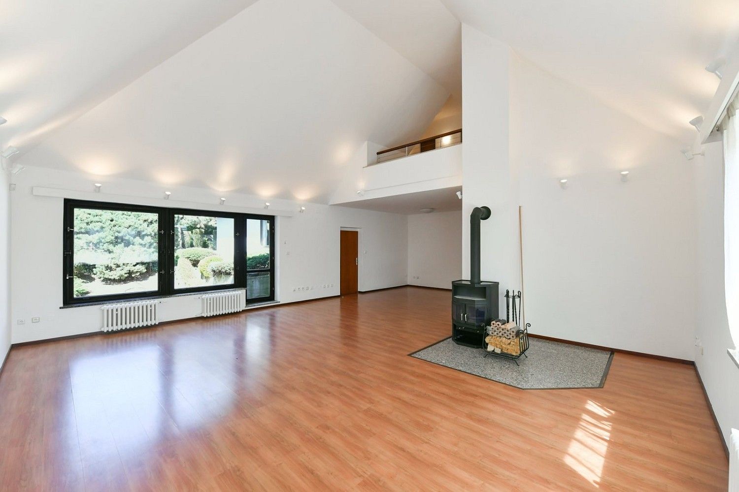 Pronájem rodinný dům - Praha - Kunratice, okres Praha 4, Hlavní město Praha, 417 m² - 2