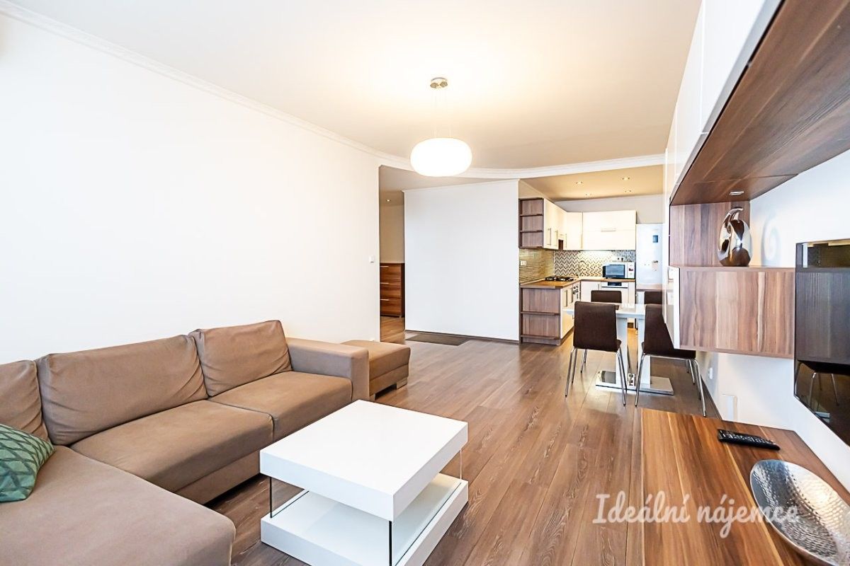 Pronájem byt 3+kk - Malkovského, Praha, 67 m²